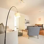 Authentic Austrian Flat In The South Of Vienna * 뫼들링