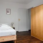 Authentic Austrian Flat In The South Of Vienna 아파트