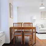 Authentic Austrian Flat In The South Of Vienna *