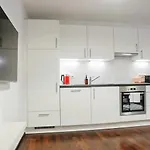 아파트 Authentic Austrian Flat In The South Of Vienna 뫼들링