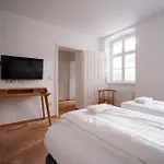 Authentic Austrian Flat In The South Of Vienna 뫼들링