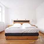 아파트 Authentic Austrian Flat In The South Of Vienna