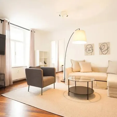 Authentic Austrian Flat In The South Of Vienna 뫼들링