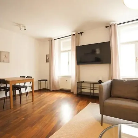 아파트 Authentic Austrian Flat In The South Of Vienna *