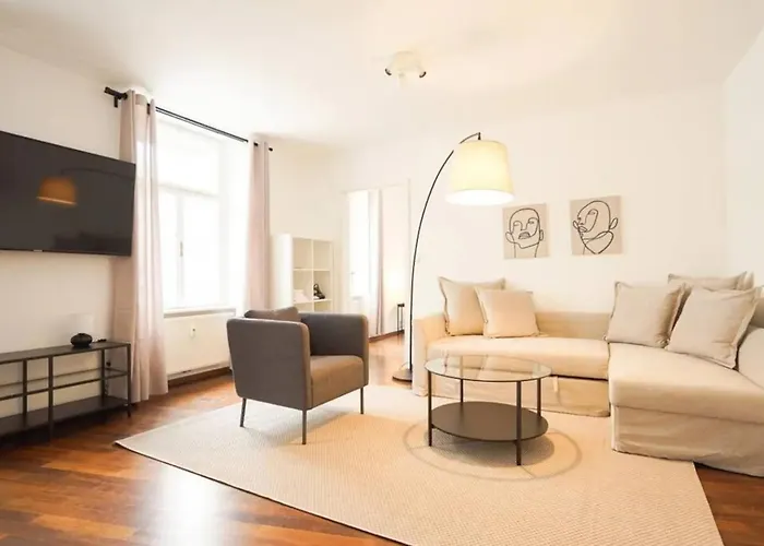 Authentic Austrian Flat In The South Of Vienna Modling