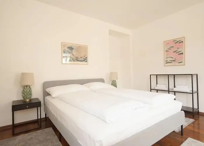 Authentic Austrian Flat In The South Of Vienna Apartment Modling