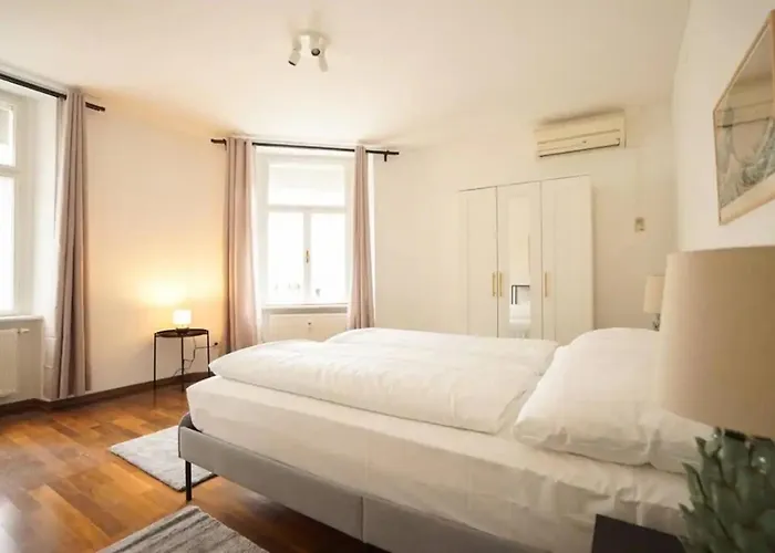 Apartment Authentic Austrian Flat In The South Of Vienna *