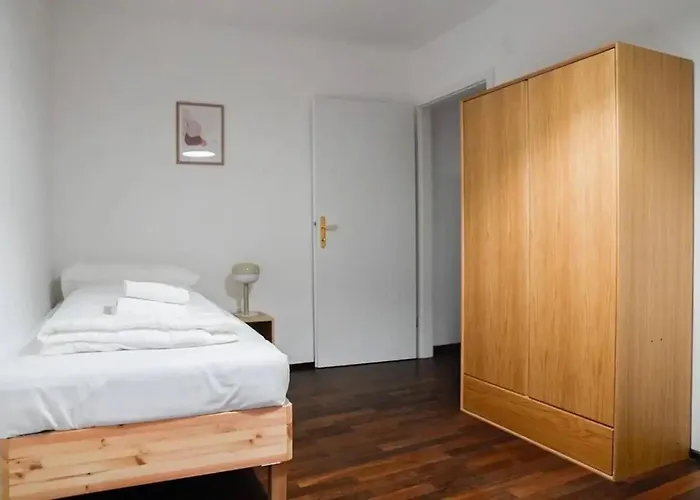 Authentic Austrian Flat In The South Of Vienna Apartment