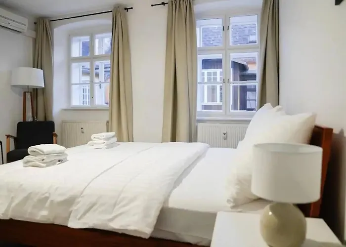 Authentic Austrian Flat In The South Of Vienna Apartment Modling