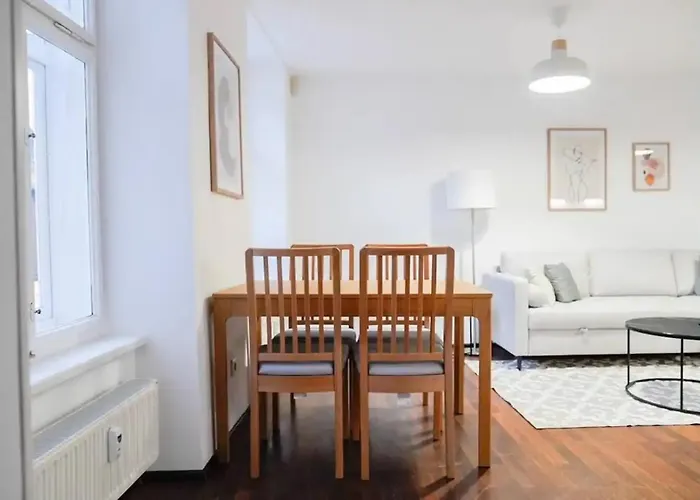 Authentic Austrian Flat In The South Of Vienna *