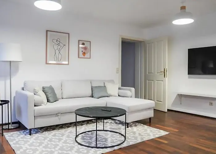 Authentic Austrian Flat In The South Of Vienna *