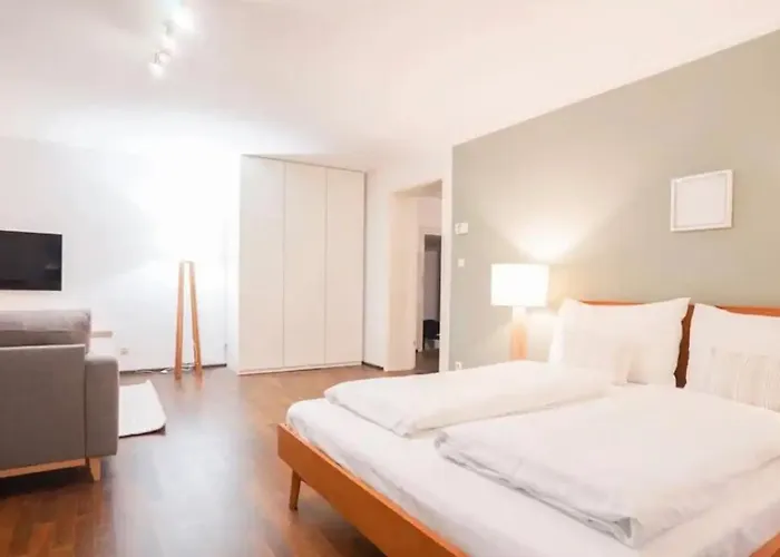 Authentic Austrian Flat In The South Of Vienna * Modling